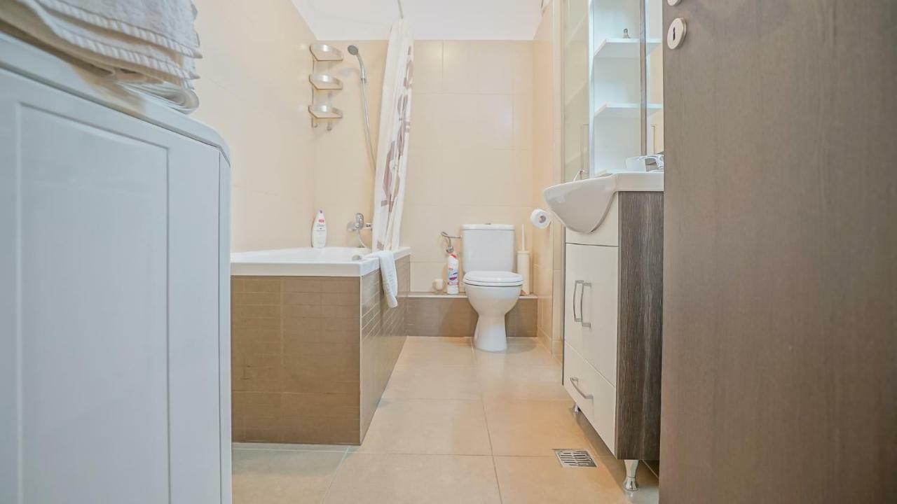 Cn2I Luxury Accommodation/Privilegio8 Brassó Kültér fotó